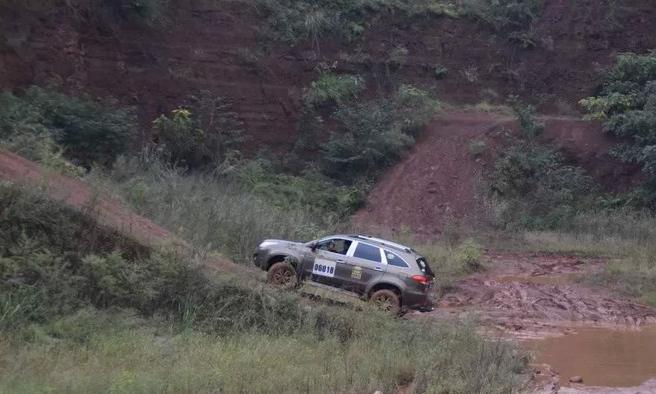 驭胜两驱和四驱哪个好,驭胜两驱改四驱还是加锁好
