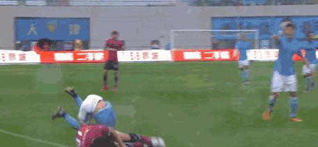 涓敳璧涘満鎯婄幇鏆村姏椋炶腹鐘,涓敳鑱旇禌鐖嗗彂鍐茬獊涓や汉鏌撶孩