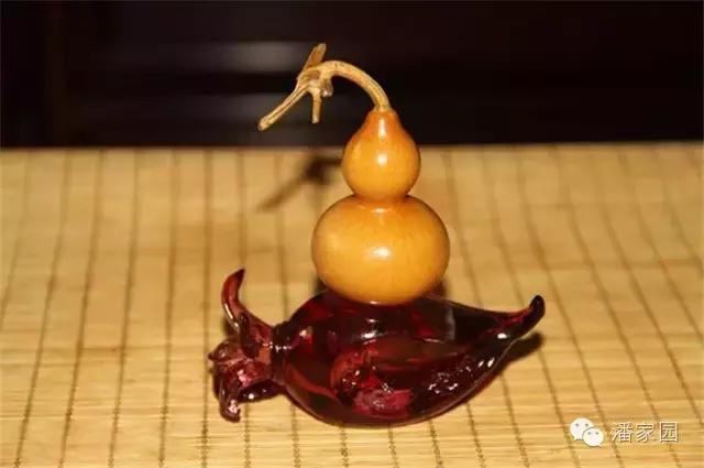 手捻葫芦配核桃手串,文玩核桃和葫芦手串哪个好