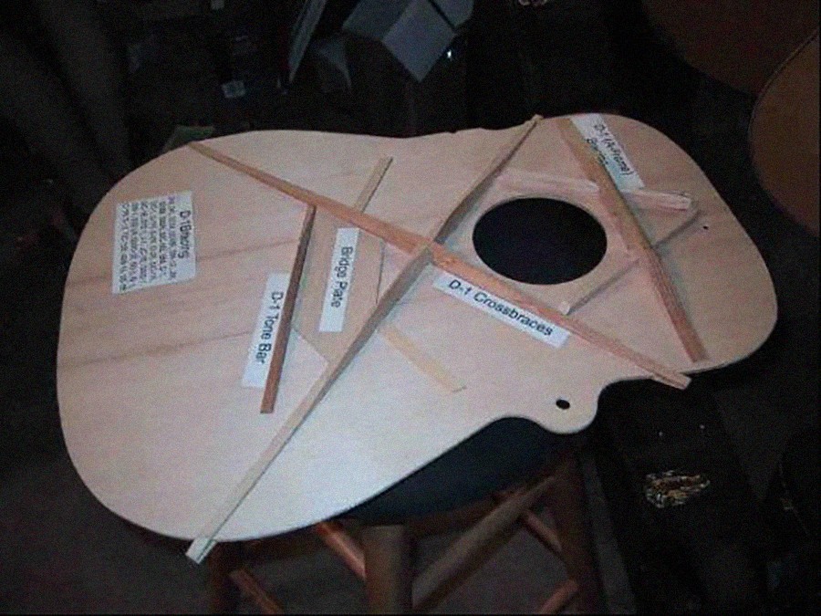 马丁吉他为什么有点怪味道,马丁martin吉他克莱普顿