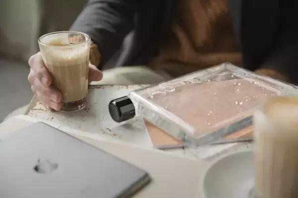 精致女人包包里必备物品,轻奢小众高级感包包