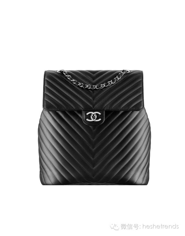 你知道就算大雨让整座城市颠倒你还可以解放双手背双肩包