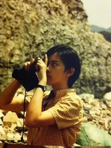 还不美白你黑得像炭是想出来见鬼吗？