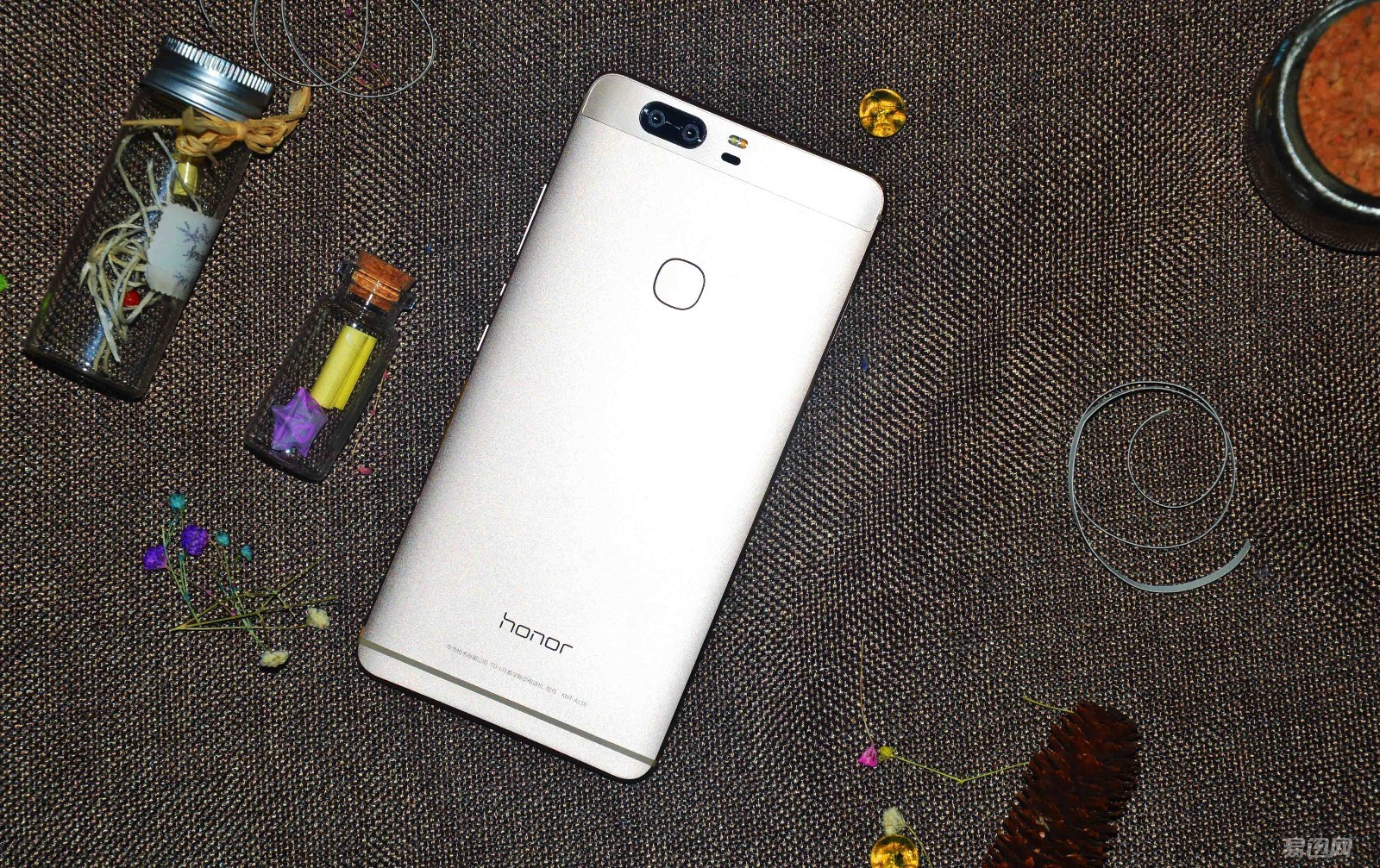 感受v8,荣耀v8华为功能