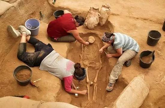 澹归椈,婢冲ぇ鍒╀簹鍎跨澶╂墠鐢诲