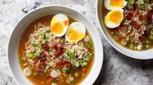 深夜饿了怎么办解馋,深夜饿了点外卖