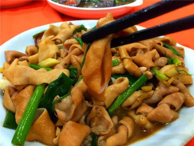 东莞大岭山荔枝柴烧鹅视频,大岭山荔枝烧鹅