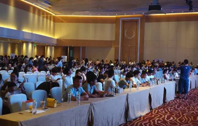 临沂首届美食微商联盟品鉴会火爆铂尔曼，嗨翻500名吃货！