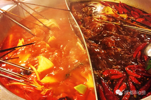 这个挨着成都建设巷的新新社区，看起来好像很好吃。