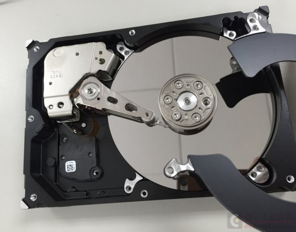 拆解希捷500g移动硬盘,希捷1tb固态硬盘拆解