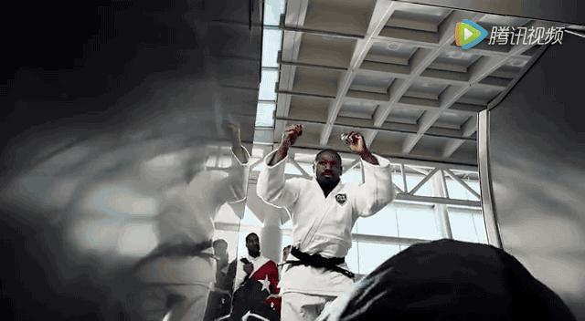 美联航新飞行视频,美联航飞机飞行