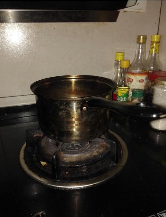 鲫鱼排名第一饵料秘方,鲫鱼爆护饵料