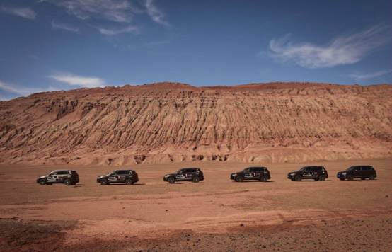 超多美图慎入！开神车，走丝路，这些不可思议的美景就在中国！