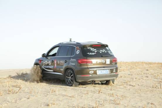 超多美图慎入！开神车，走丝路，这些不可思议的美景就在中国！