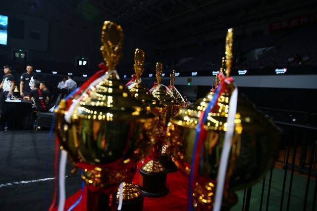 18赛季最新英雄强度排行榜,英雄联盟18八强