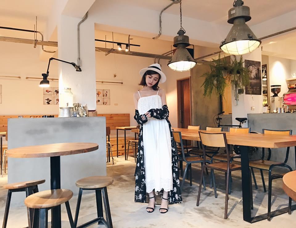 懒女孩必备！五分钟完成时髦穿搭的神级穿搭法