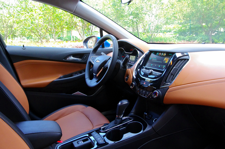 新科鲁兹评测,新科鲁兹好开吗