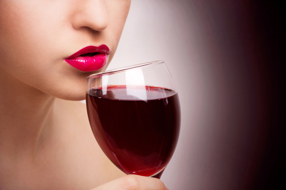 好酒香气四溢,好酒好菜色香味俱全