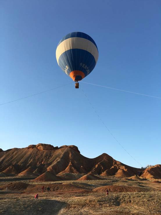 超多美图慎入！开神车，走丝路，这些不可思议的美景就在中国！