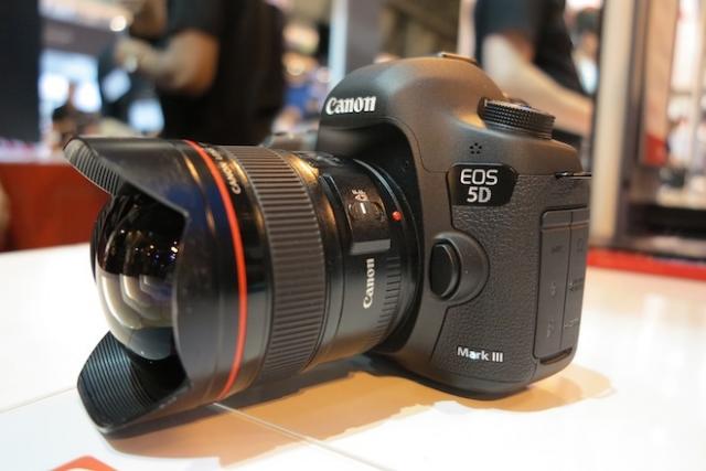 单反的相机是什么样子的,真正的单反相机是什么样子的