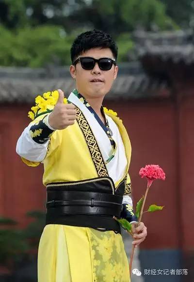 黄教主陈赫,黄晓明送王俊凯的礼物