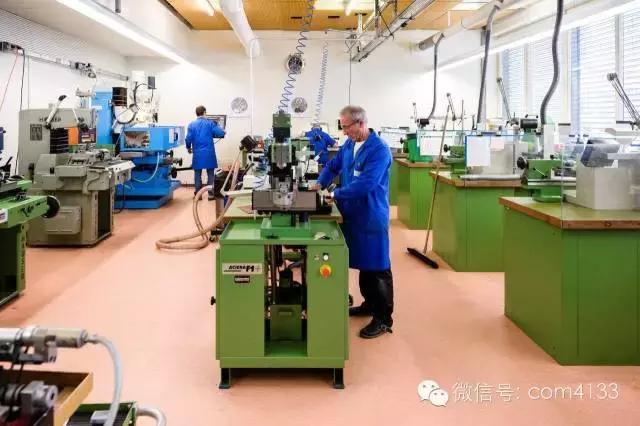 梁文道吴秀波带你侦查瑞士洳山谷产区，品牌及排序