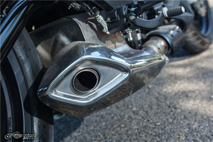 贝纳利bj300gs绿色,贝纳利bkx300试驾