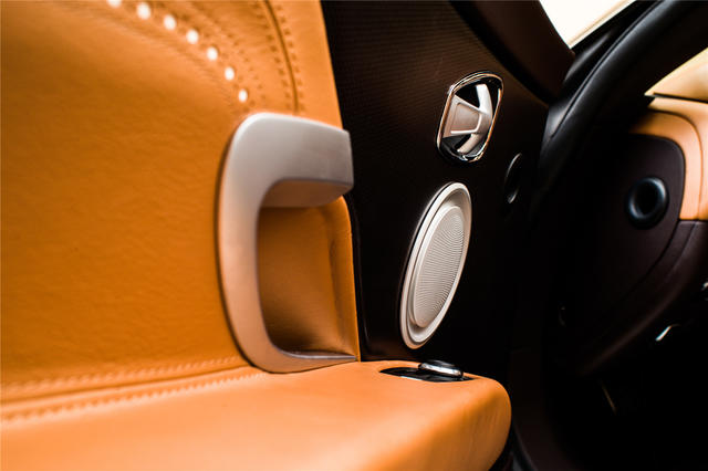 阿斯顿马丁db112020款v8coupe,全球限量1台的阿斯顿马丁db11