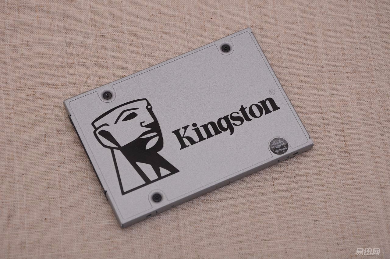 据说这板子和机箱搭配能释放洪荒之力