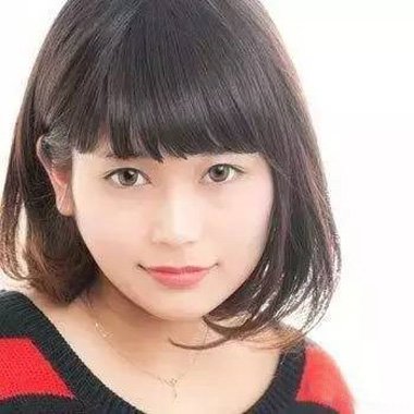 适合头发少的短发中年女性,脸小的好打理的中年女士短发