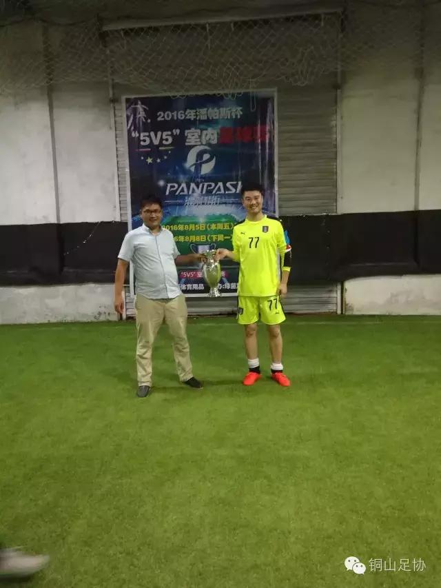 利刃出鞘谁与争锋真人秀表演,利刃出鞘比赛视频