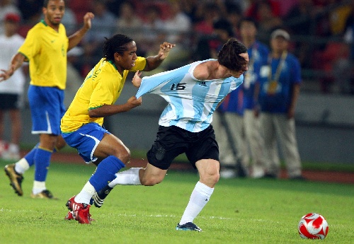 梅西阿根廷19号球衣,梅西在阿根廷穿几号球衣