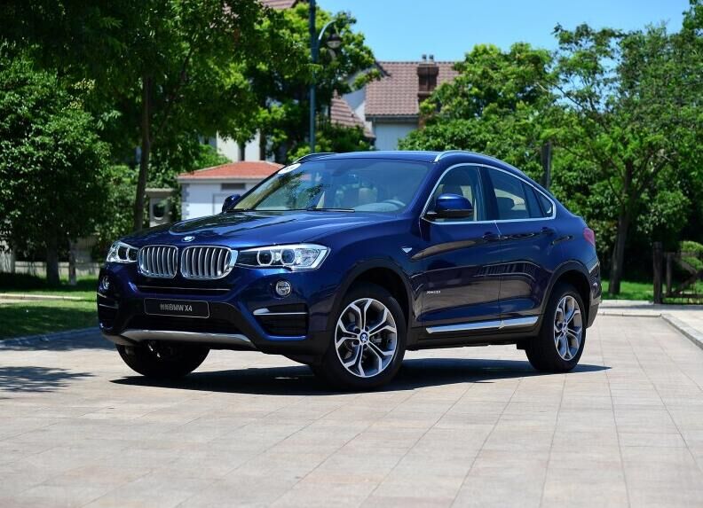 还以为楼下这款车是宝马X6！结果发现是X6它老弟