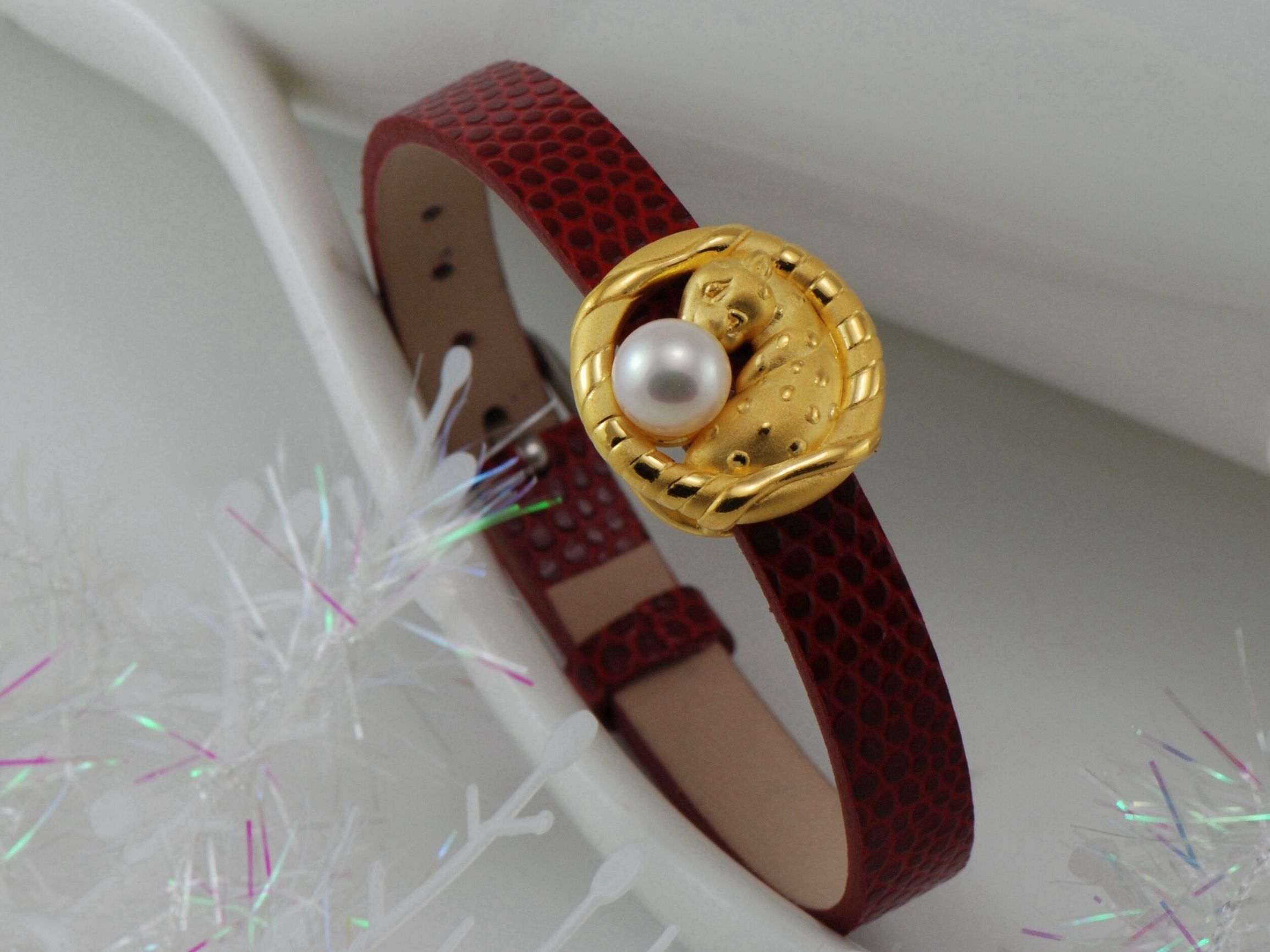 表盘镀金掉色怎么办,镀金银链子会掉色吗