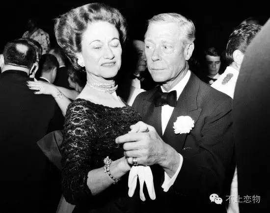 温莎公爵倾城之恋,温莎公爵珠宝图片