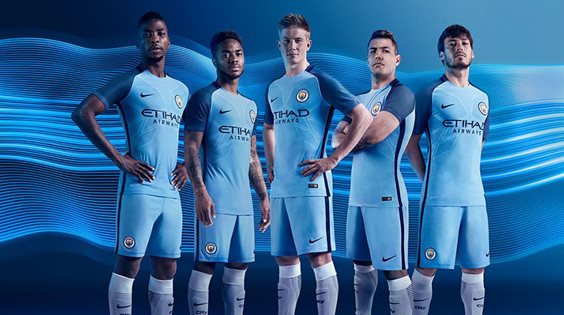英超首轮压轴大戏,曼城发布新赛季主场球衣