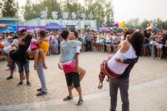 怎样接吻才会显得吻技很好,接吻环节怎样吻出优雅和大方