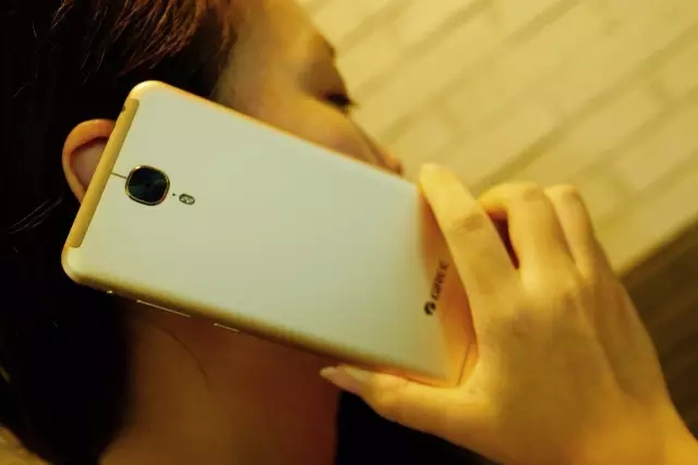 格力手机2值得购买吗,格力手机2深度测评