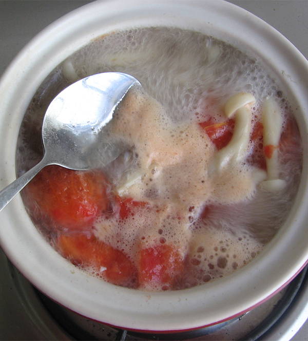 水煮西红柿减肥餐食谱大全,水煮整个西红柿功效和作用