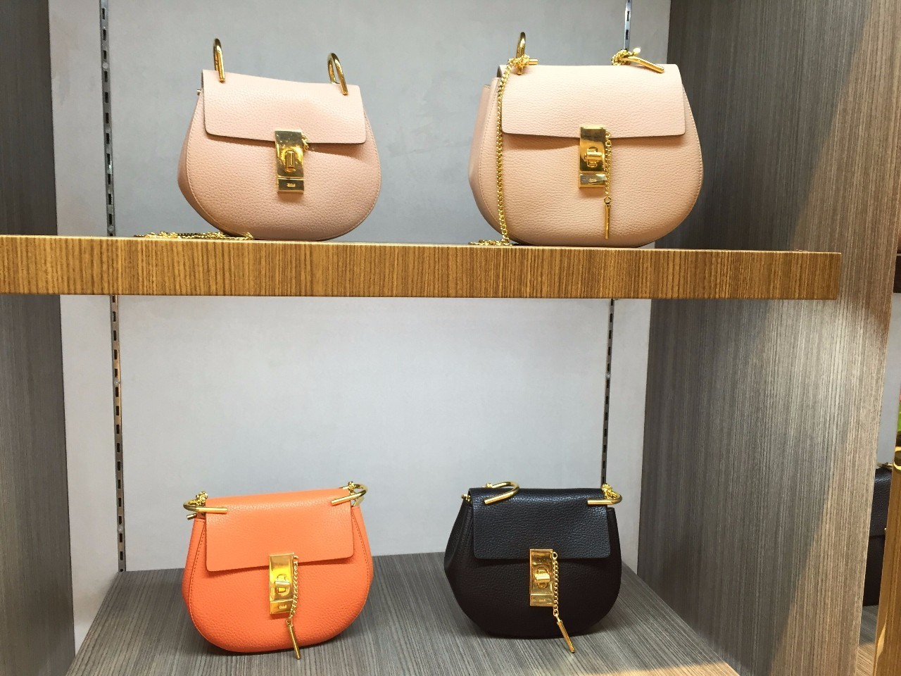 上海市内免税店,上海最大的免税店买手机