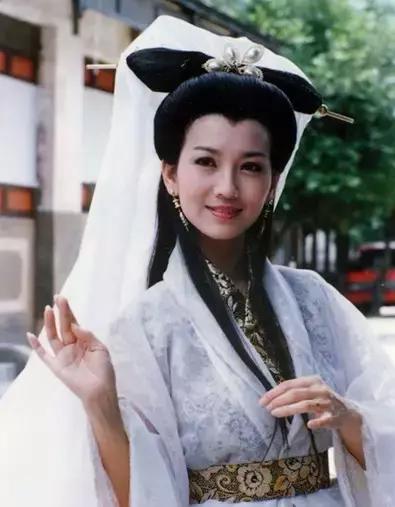 张雨绮和邓紫棋对决,张雨绮和邓紫棋雨蝶