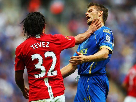 盘点足坛那些打架暴怒的时刻,足坛十大斗殴狠人