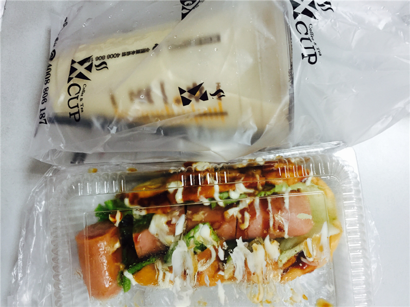 简单的工作餐但却吃得很幸福,工作餐将就吃