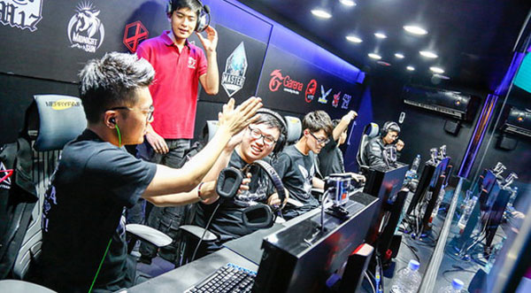 英雄联盟周杰伦皮肤,英雄联盟战队宣传