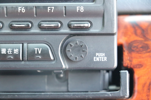 丰田皇冠athlete12代半,日本新款15代丰田皇冠