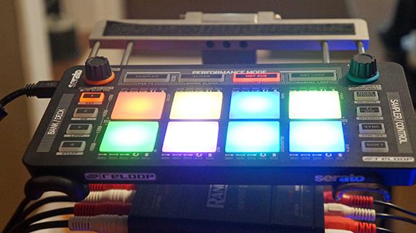 新品推荐：有了Neon的DJ是怎样一种体验？