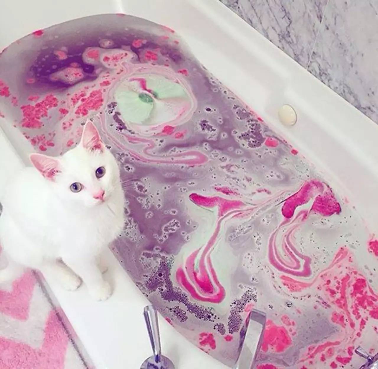 浴室花洒的秘密,浴室的秘密