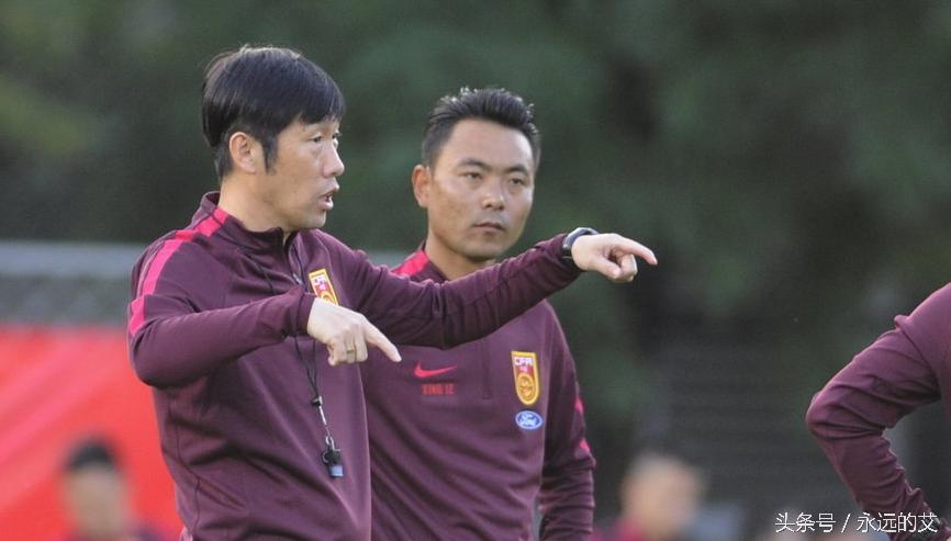 12强国足1-1澳大利亚,世预赛12强赛国足对阿曼