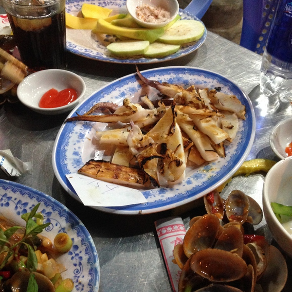 两千人民币去泰国旅游够吗,两千出国旅游