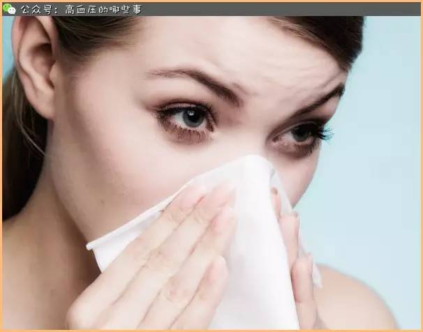 出现鼻涕多啥原因,鼻涕很多的原因和治疗方法